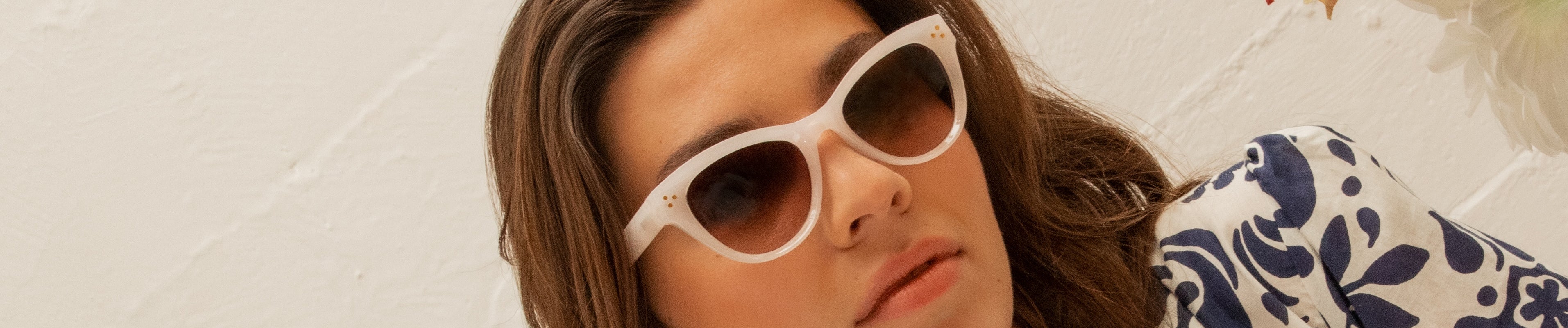 Lunettes de soleil papillon