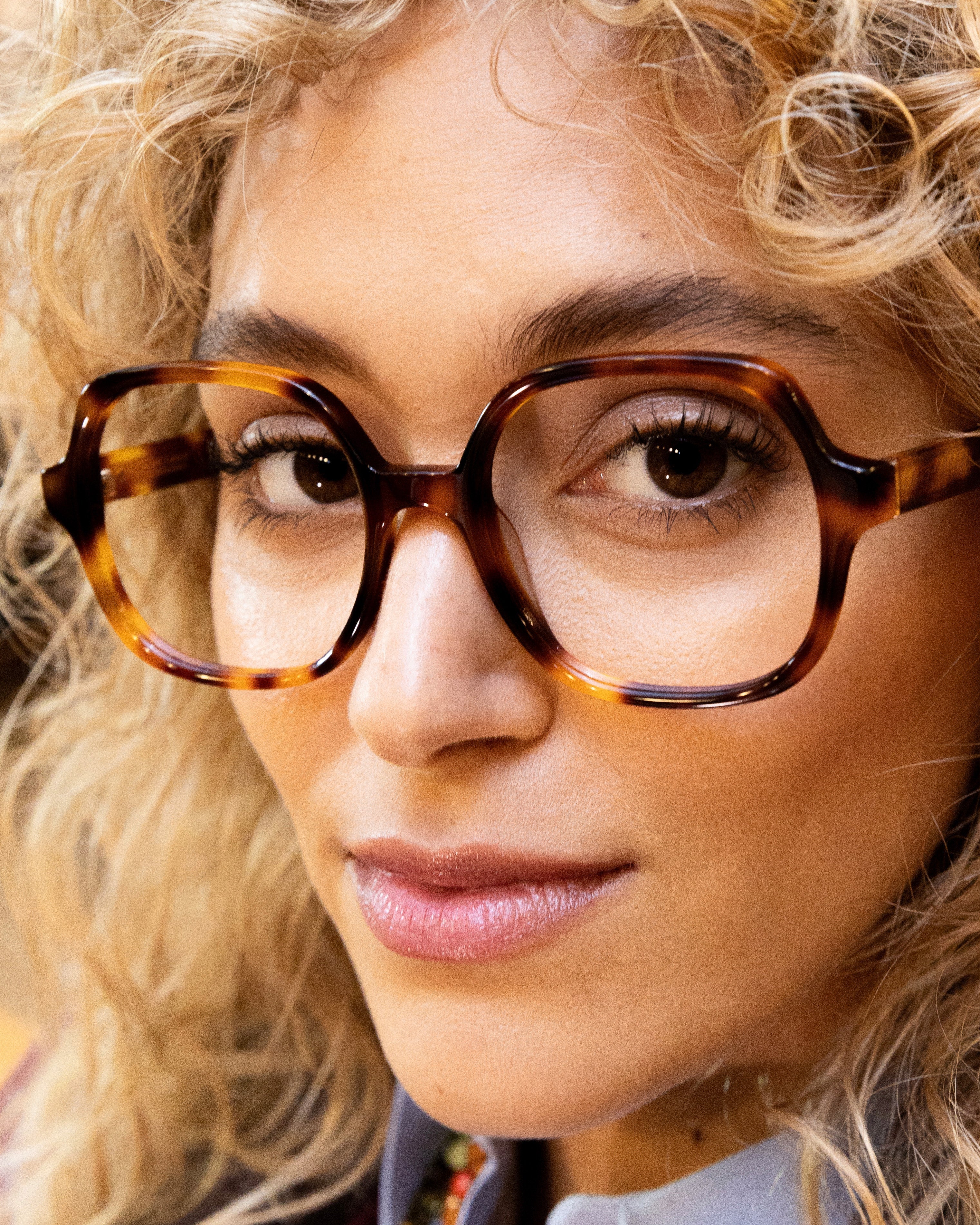 Suzie Écaille - Lumière Bleue