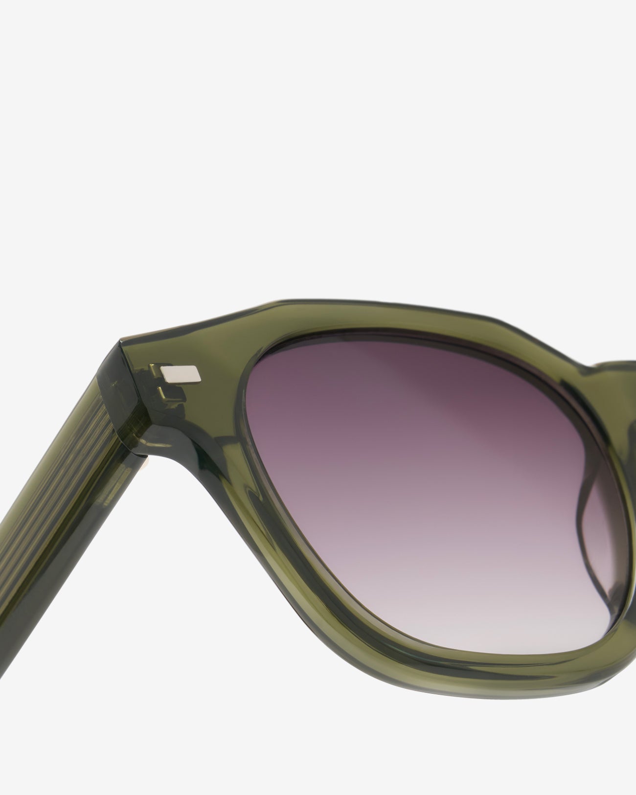 Gros plan sur la monture rectangulaire acétate des lunettes de soleil Jerry.S Gris Vert