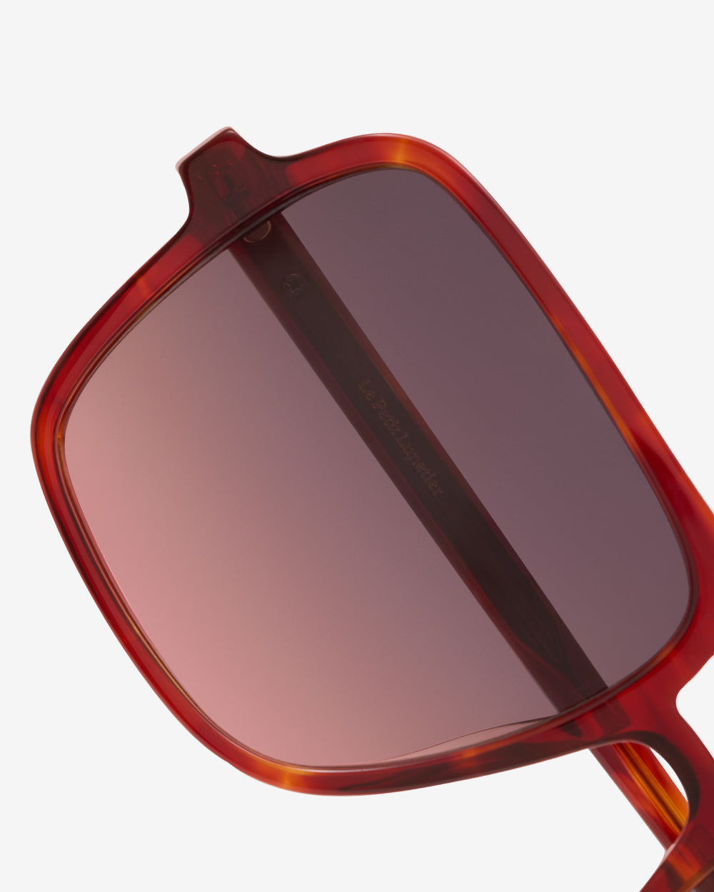 Lunettes de soleil Lewis Ecaille Rouge — monture aviateur acétate, vue de trois-quarts