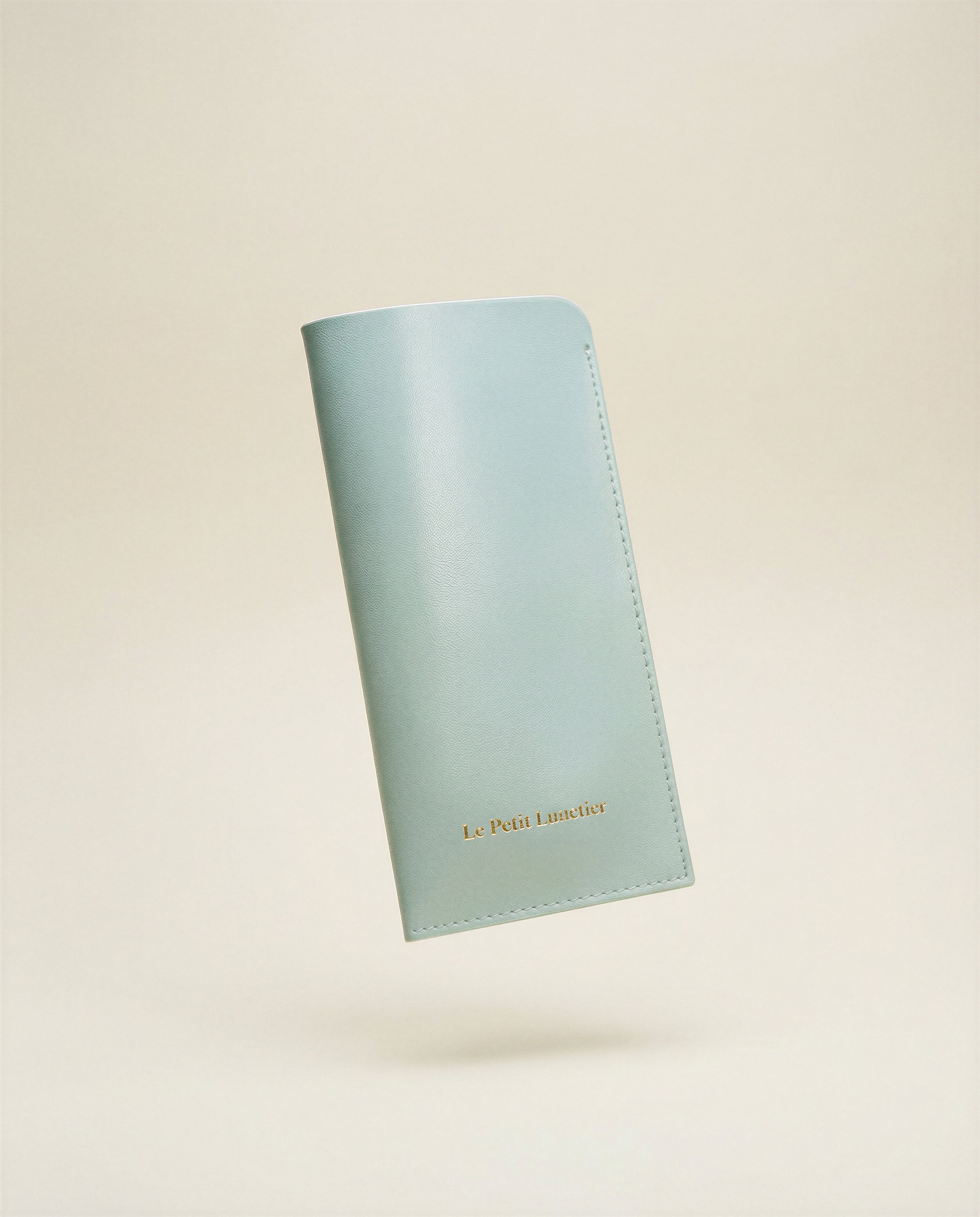 Pochette Bleu Ciel en cuir