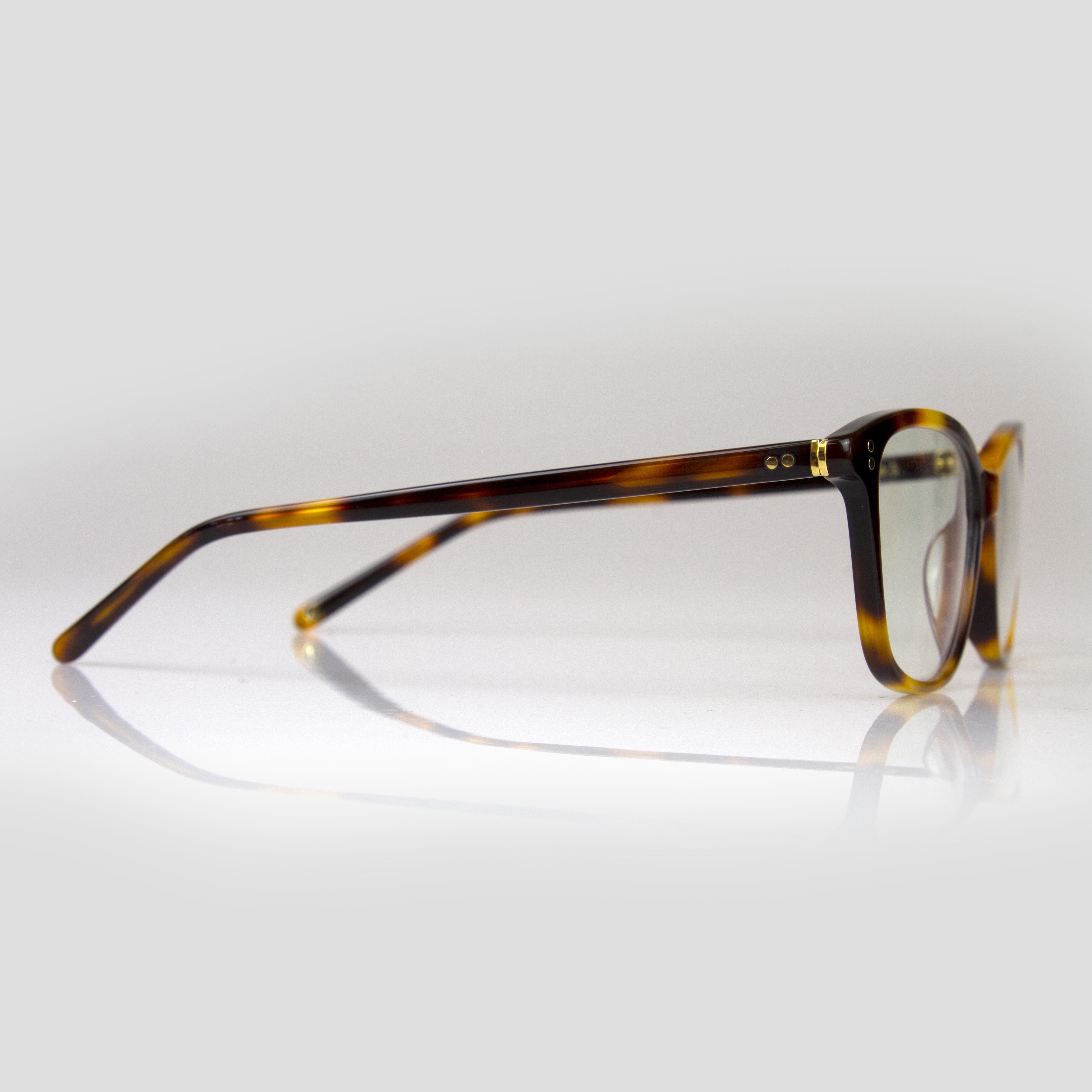 Gabrielle.S Brown / Havana - Blue Light