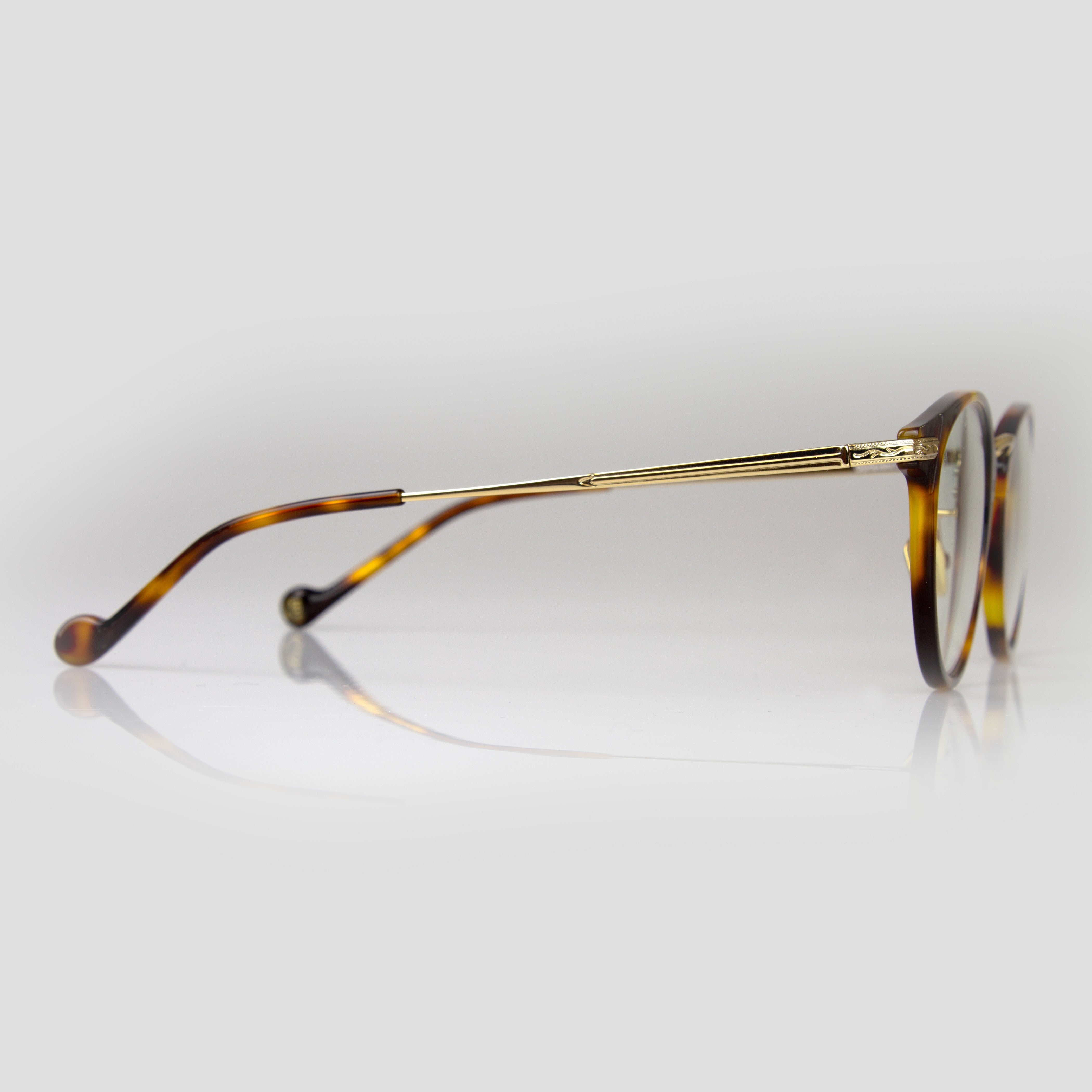 Guinevere.B Écaille - Lumière Bleue