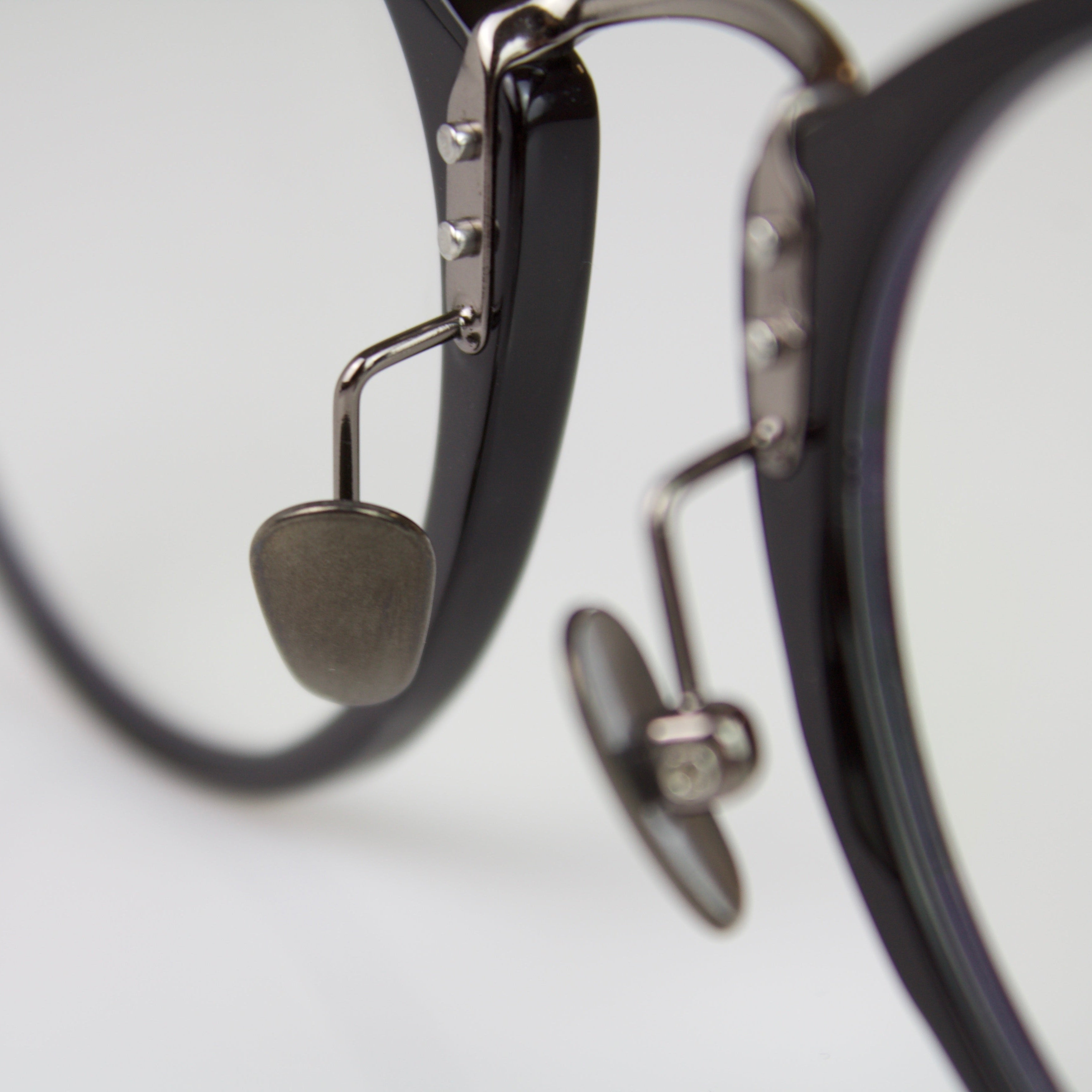 Guinevere.B Noir - Lumière Bleue