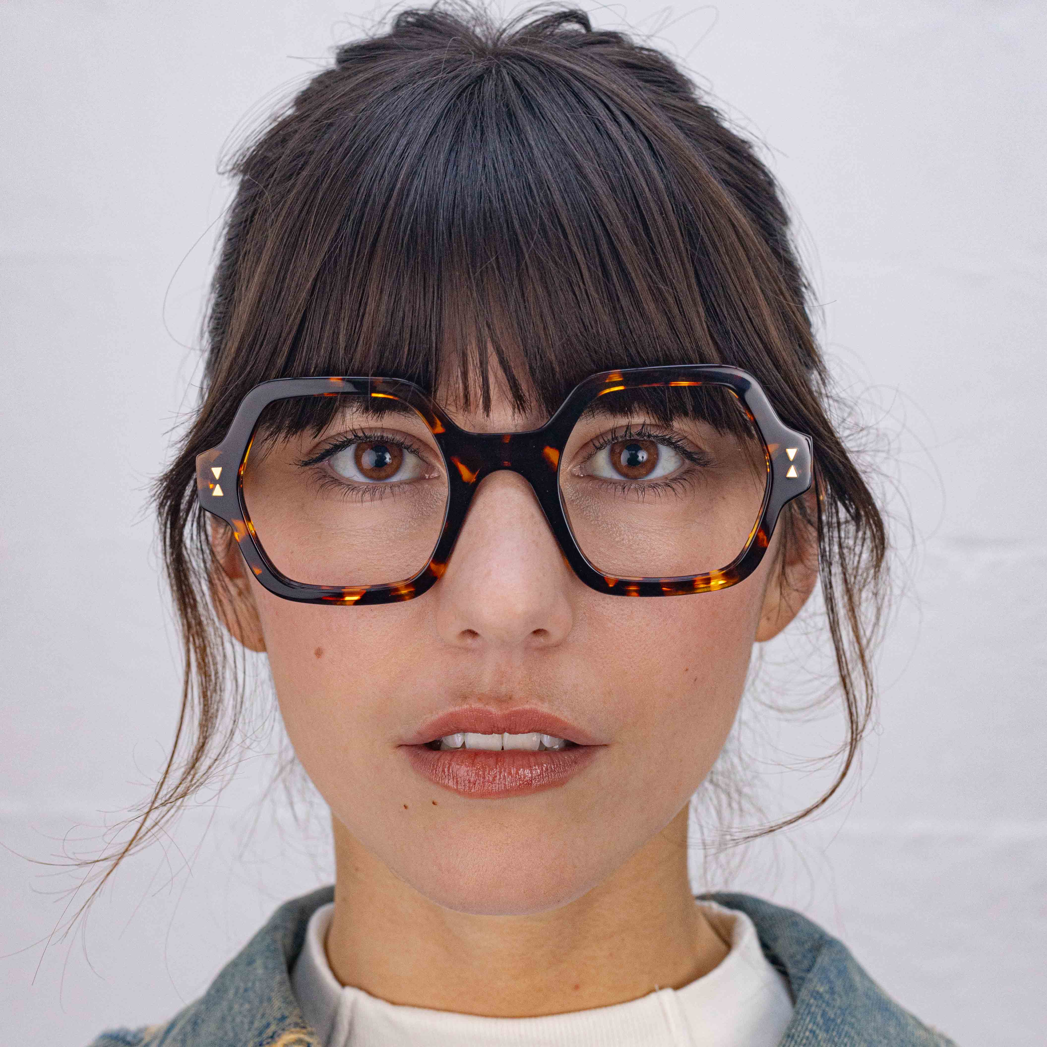 Femme portant des lunettes de vue Le Petit Lunetier