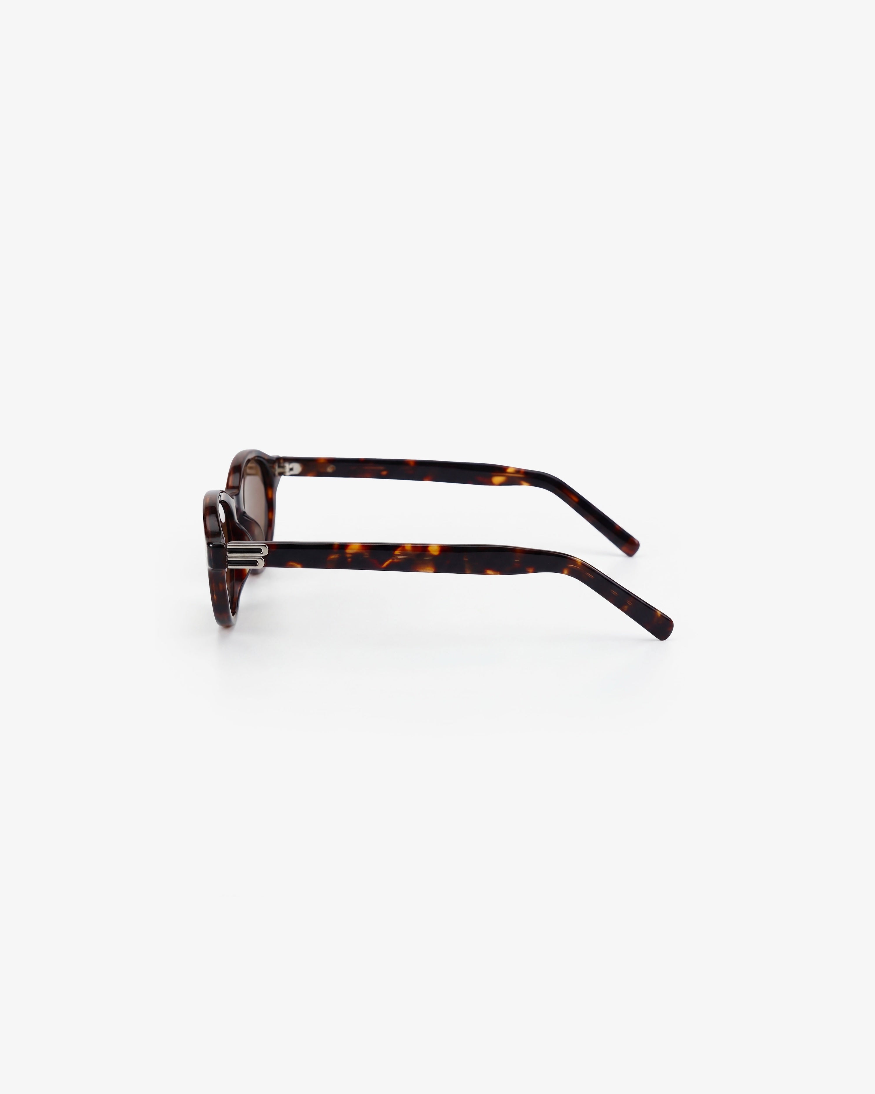 Lunettes de soleil Anastasia Ecaille — monture ovale acétate, vue de profil