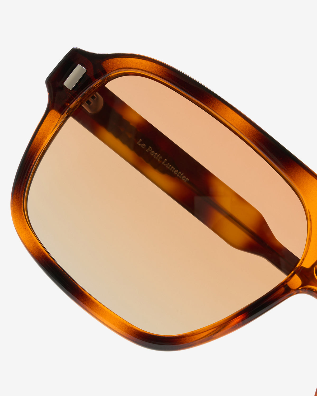 Lunettes de soleil Keanu Ecaille — monture rectangulaire acétate, vue de trois-quarts