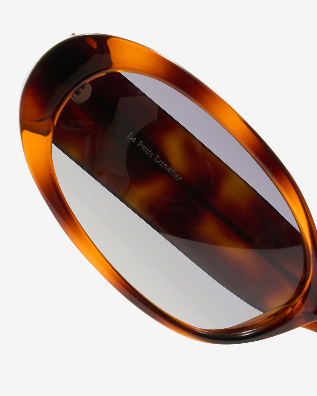 Lunettes de soleil Klea Ecaille — monture papillon acétate, vue de trois-quarts