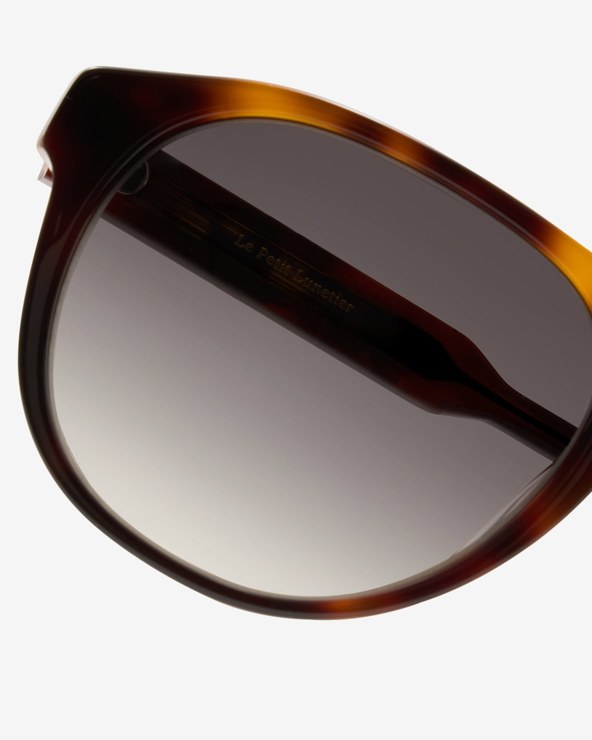 Lunettes de soleil Seymour Ecaille — gros plan sur la branche