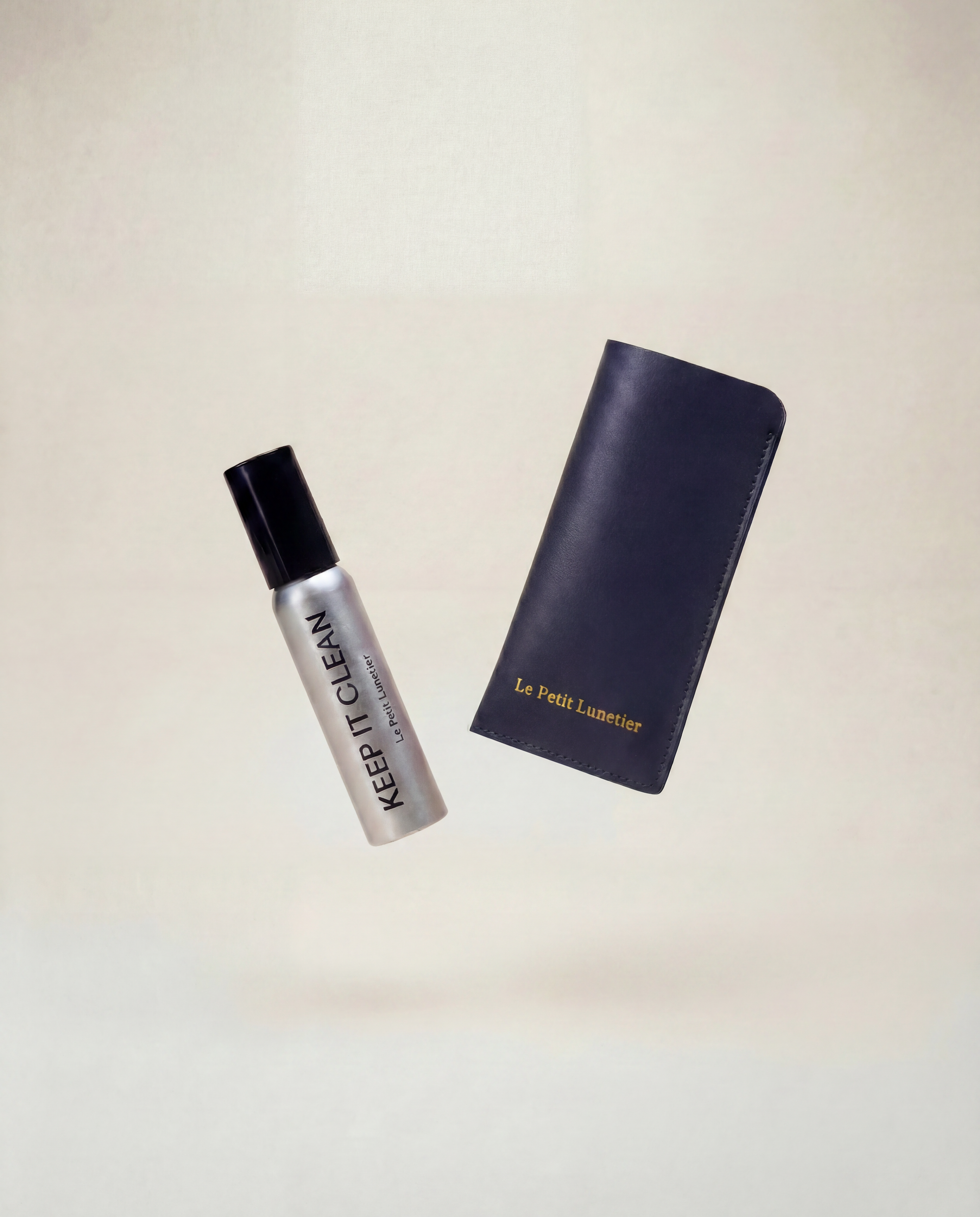 Blue leather pouch + Spray
